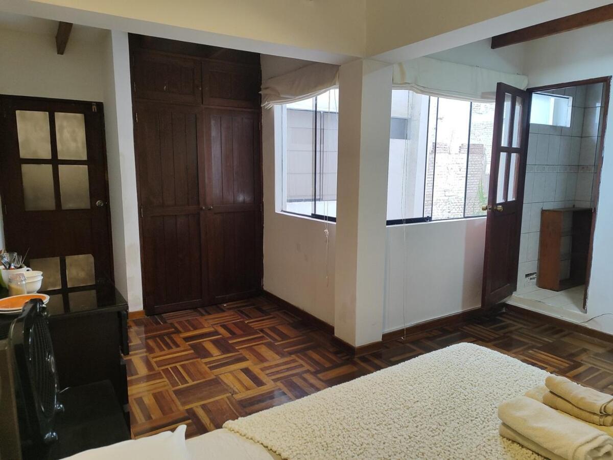 Amplia Independiente Con Bano Privado